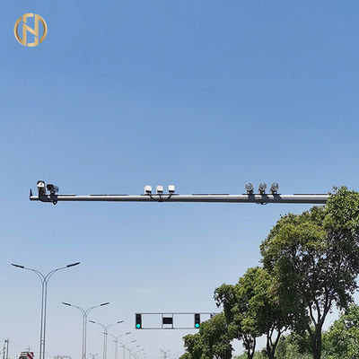 kupować Polygonal Shape CCTV Camera Pole  Hot Dip Galvanized CCTV Posts With Painting online manufacture