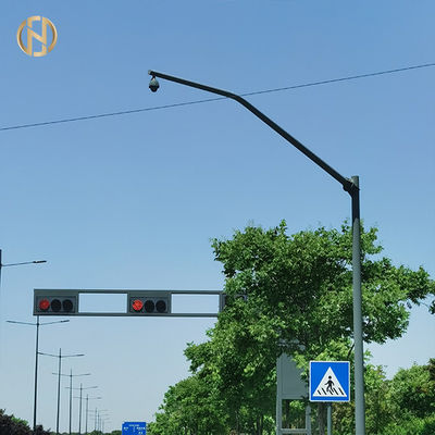 kupować Road Traffic Security Camera Lamp Post With Painting 5mm Thickness Polygonal Type online manufacture