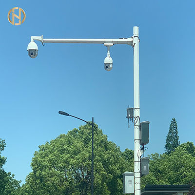 kupować 10m Q235 Traffic CCTV Camera Pole Galvanized Single Arm For Monitoring online manufacture