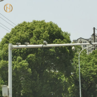 kupować Straight Type Traffic Signal Post 3M 6M High Durability For Cross Road online manufacture