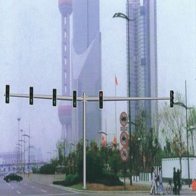 kupować Green Yellow Red Light Pole 3M 6M Hot Dip Galvanization / Powder Coating Surface online manufacture