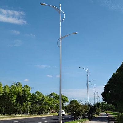 Customizable Design Street Light Pole with Hot-Dip Galvanized Steel Material for Outdoor